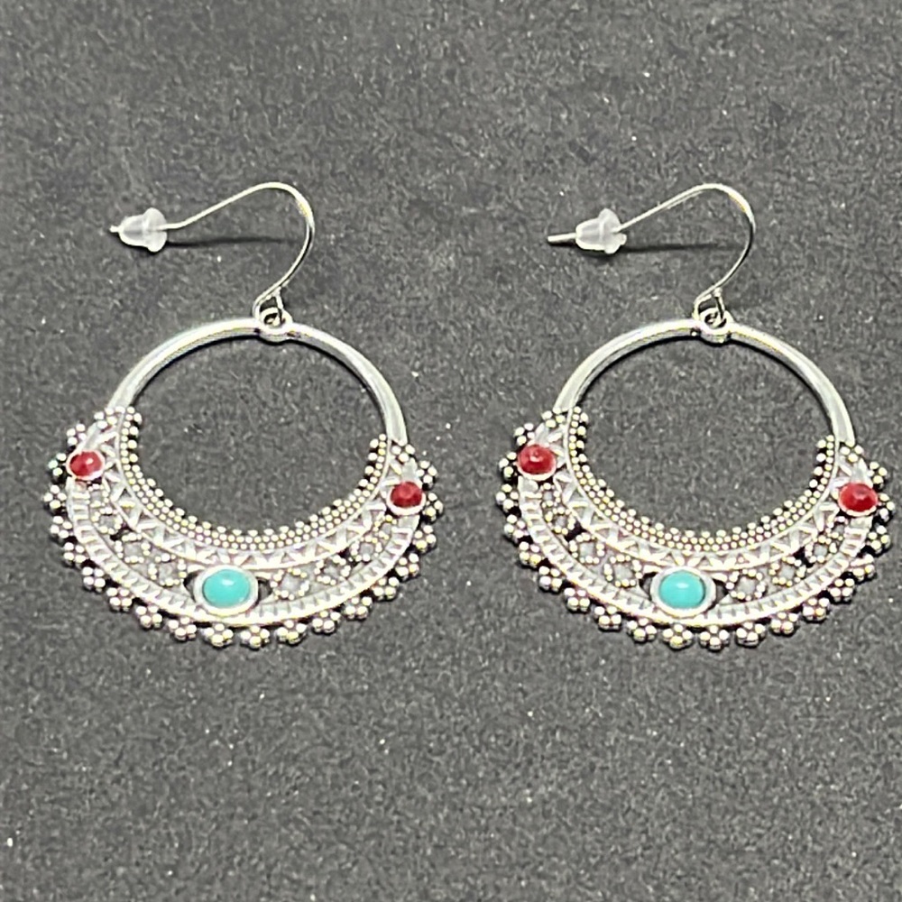 Earrings fashionโ dangle